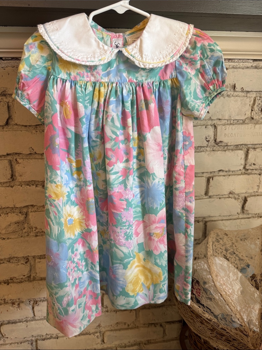Strasburg Lace vintage Floral dress